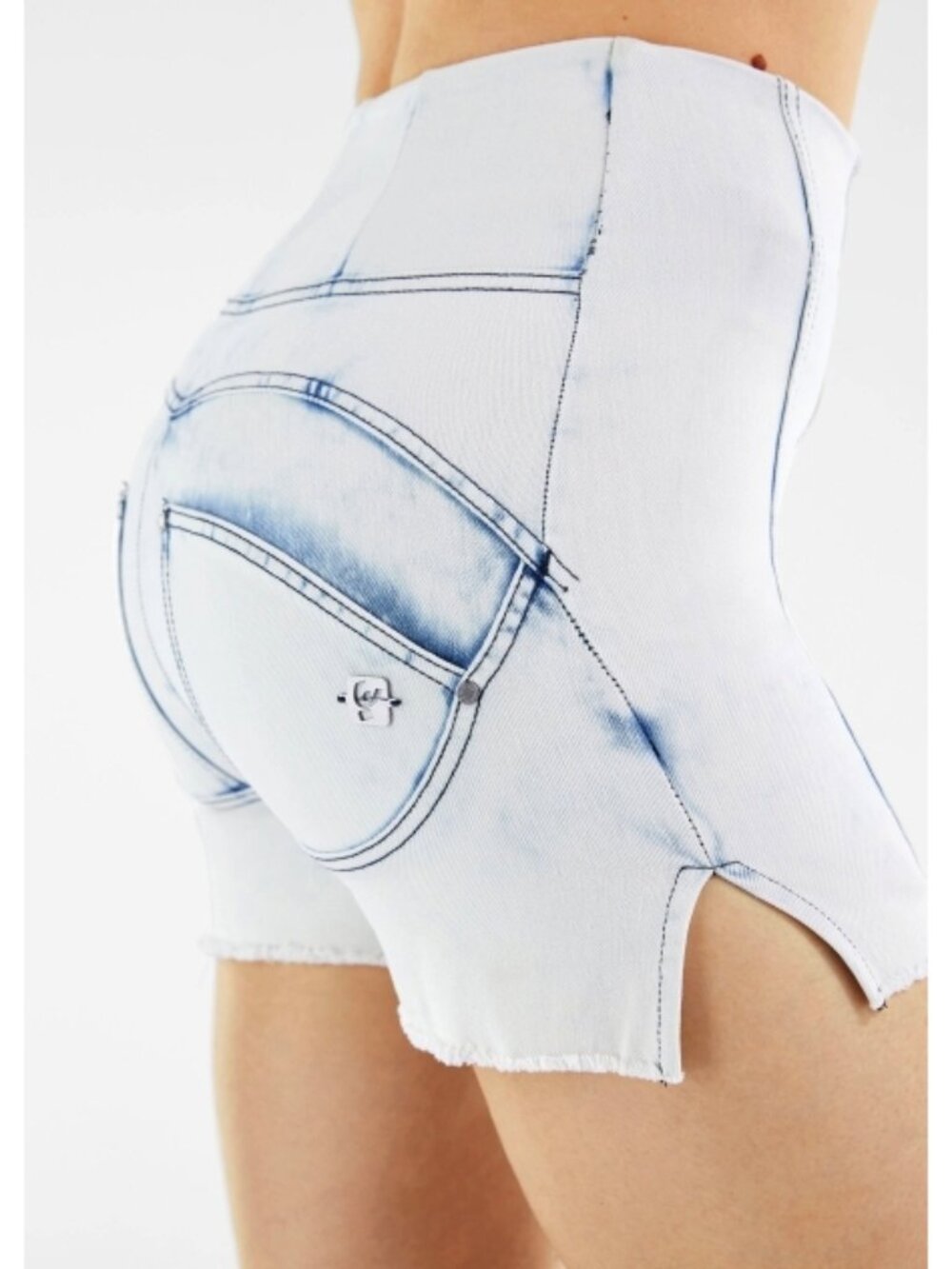 Freddy WR.UP Push-Up Super Faded Denim Shorts W/Slits Bleached Jeans-Blue Seams